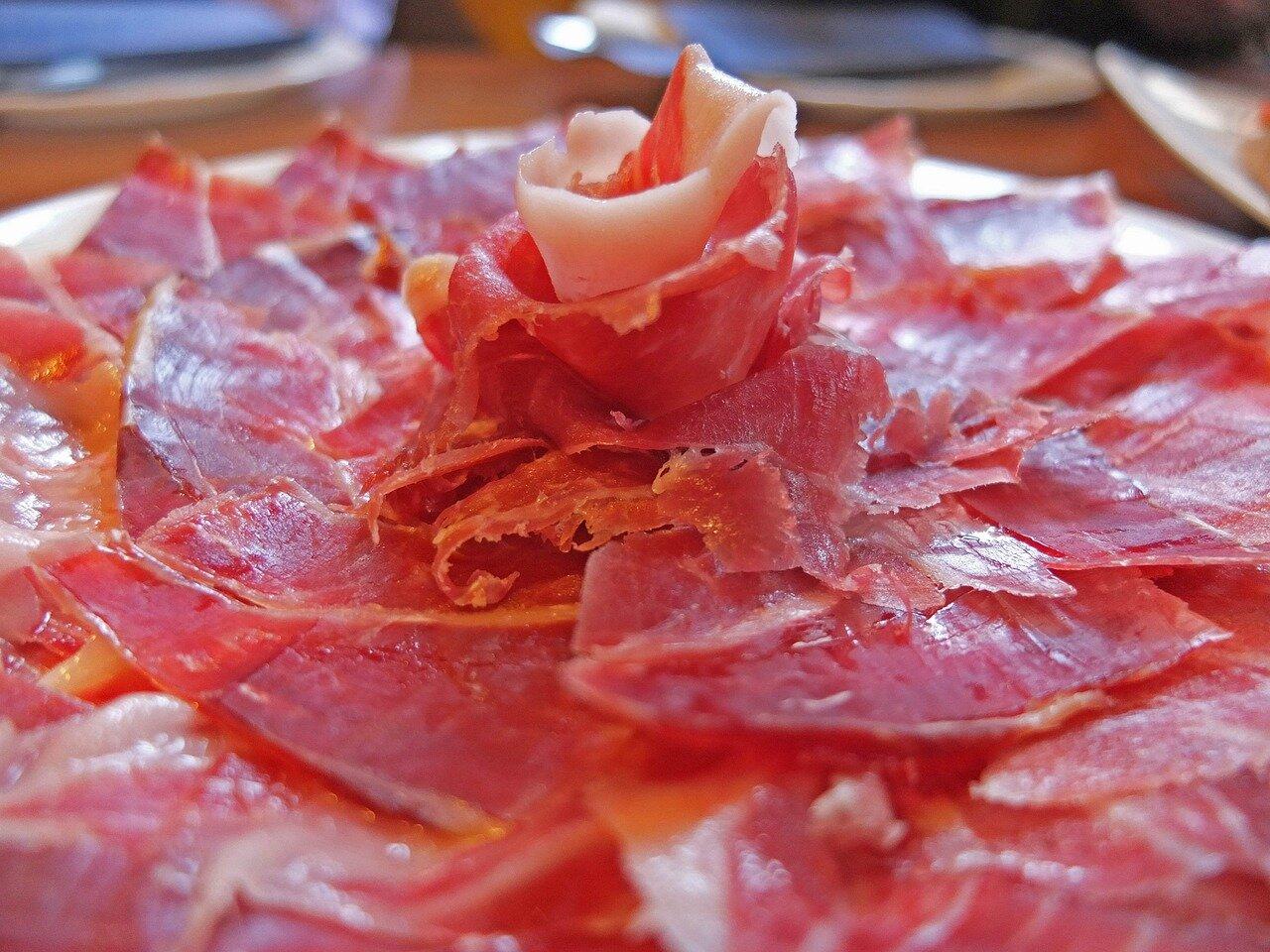 Choosing a Small-Group Barcelona Tapas Tour